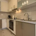 Luxury Compelx Mar-marisol With 2 Pools And 8 Bedrooms, 200m From The *