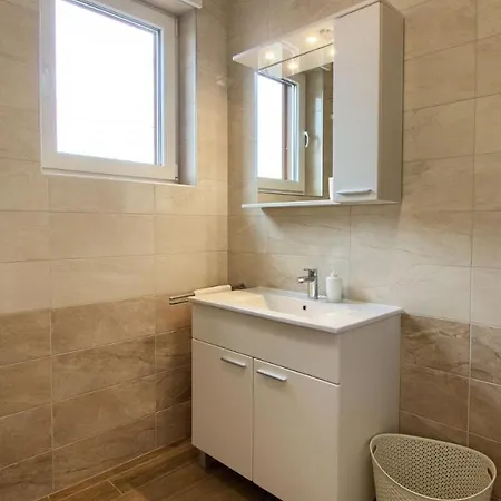 Luxury Compelx Mar-marisol With 2 Pools And 8 Bedrooms, 200m From The