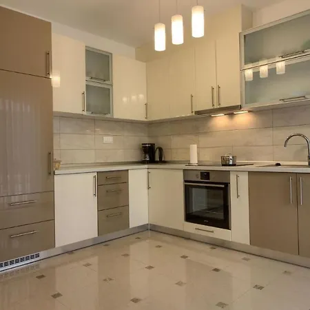Villa Luxury Compelx Mar-marisol With 2 Pools And 8 Bedrooms, 200m From The *