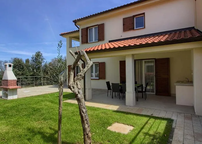 Willa Luxury Compelx Mar-marisol With 2 Pools And 8 Bedrooms, 200m From The