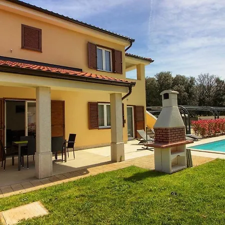 Luxury Compelx Mar-marisol With 2 Pools And 8 Bedrooms, 200m From The