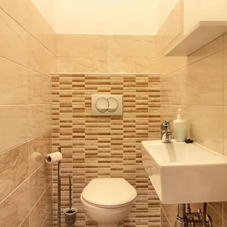 Luxury Compelx Mar-marisol With 2 Pools And 8 Bedrooms, 200m From The Villa Banjole