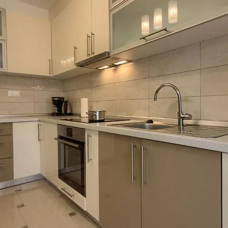 Luxury Compelx Mar-marisol With 2 Pools And 8 Bedrooms, 200m From The *