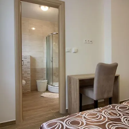 Luxury Compelx Mar-marisol With 2 Pools And 8 Bedrooms, 200m From The