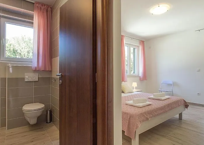 Luxury Compelx Mar-marisol With 2 Pools And 8 Bedrooms, 200m From The * Banjole